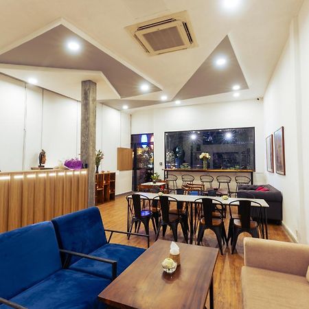 Suite Home Boutique Hotel Phnom Penh Exterior photo