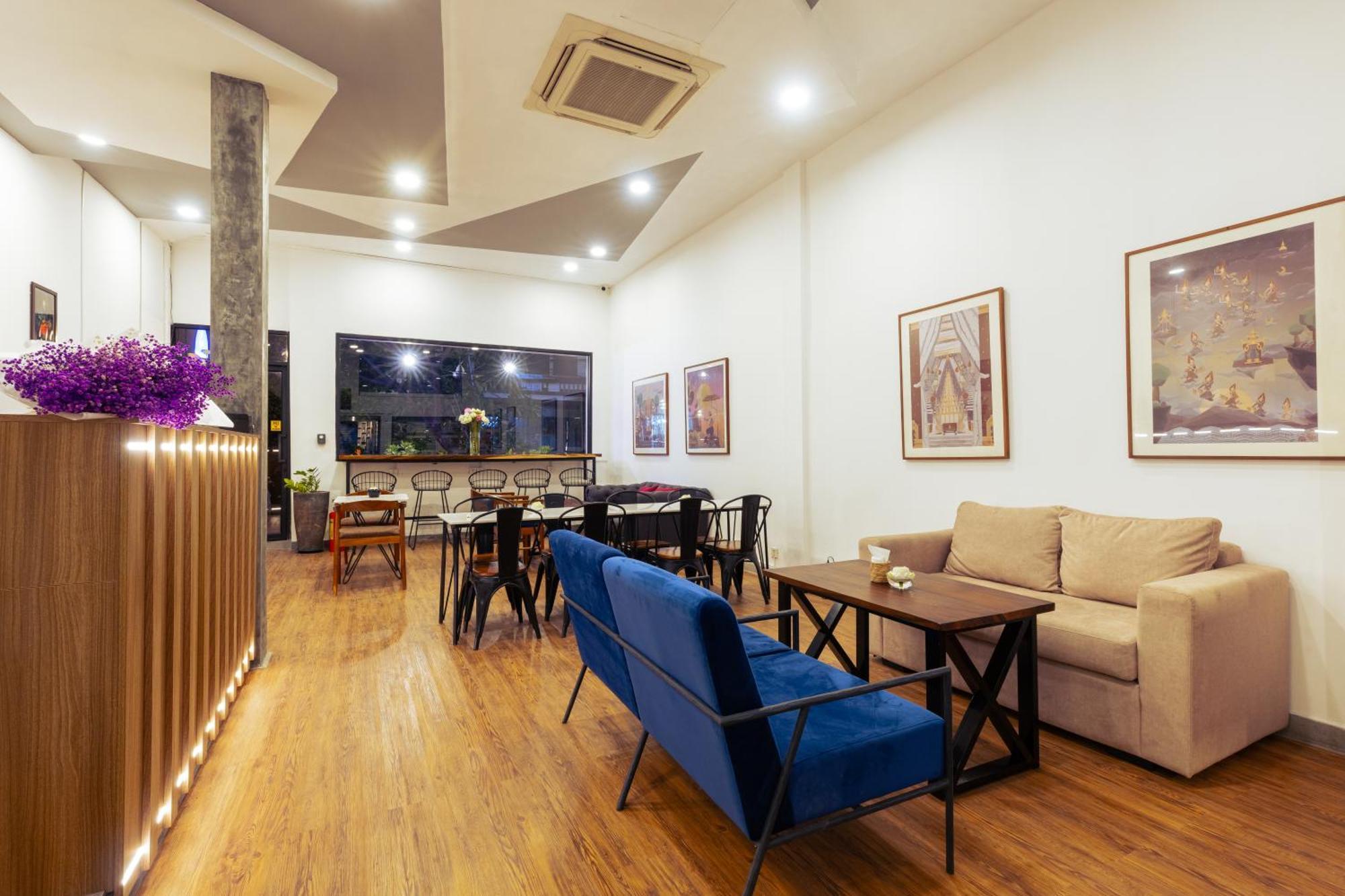 Suite Home Boutique Hotel Phnom Penh Exterior photo
