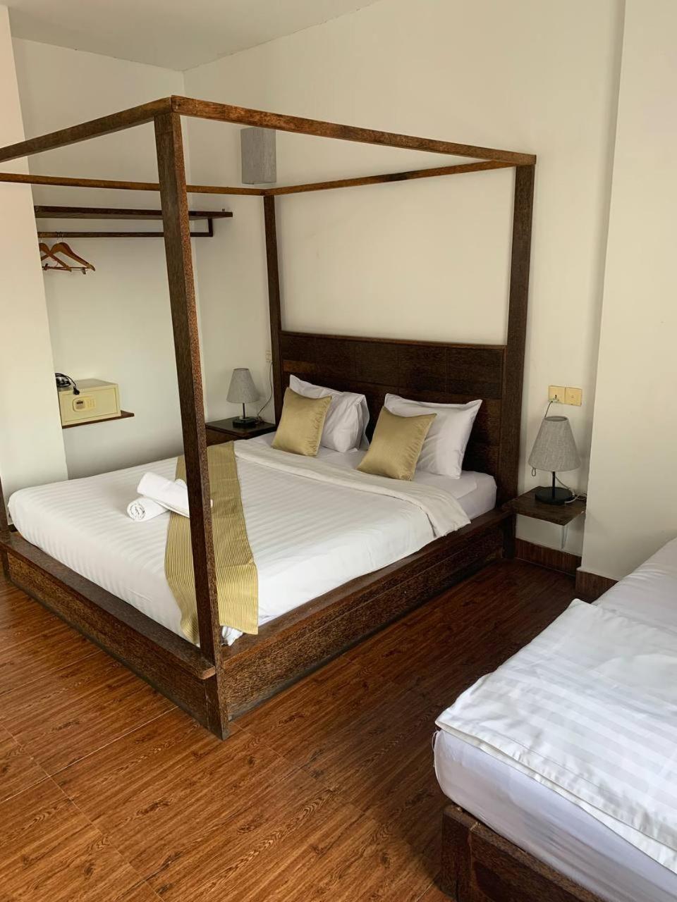 Suite Home Boutique Hotel Phnom Penh Exterior photo