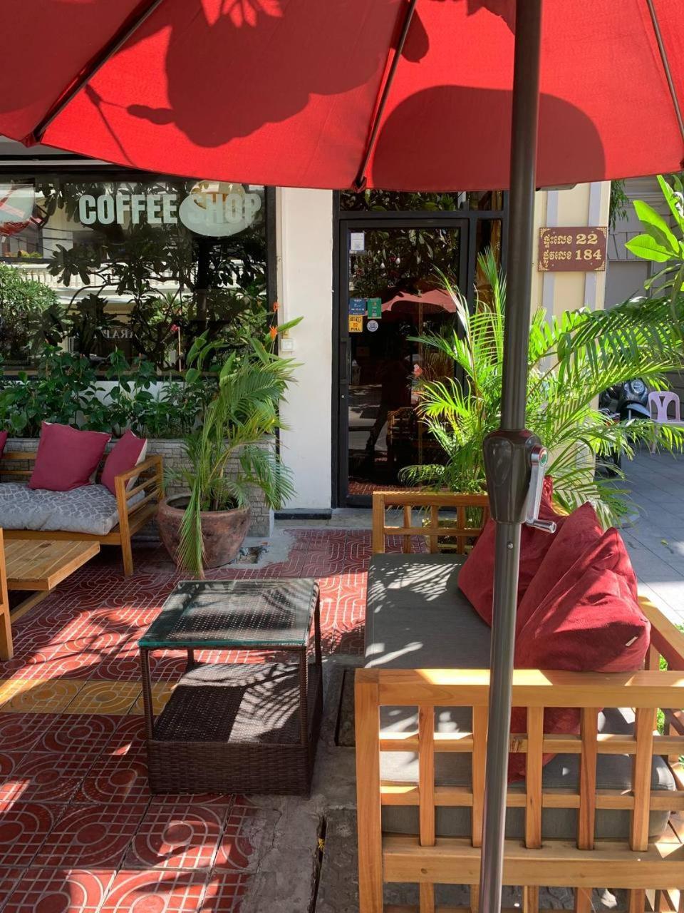 Suite Home Boutique Hotel Phnom Penh Exterior photo